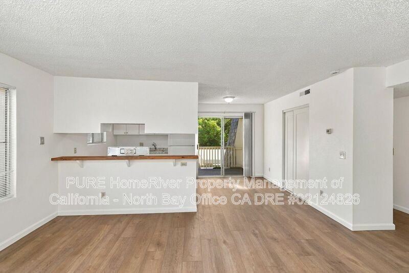 1320 Slater St - Photo 4 of 28