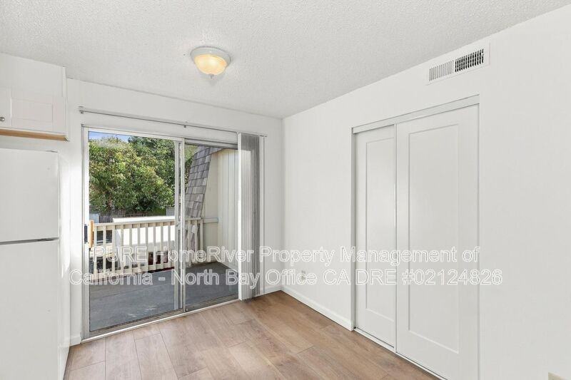 1320 Slater St - Photo 7 of 28