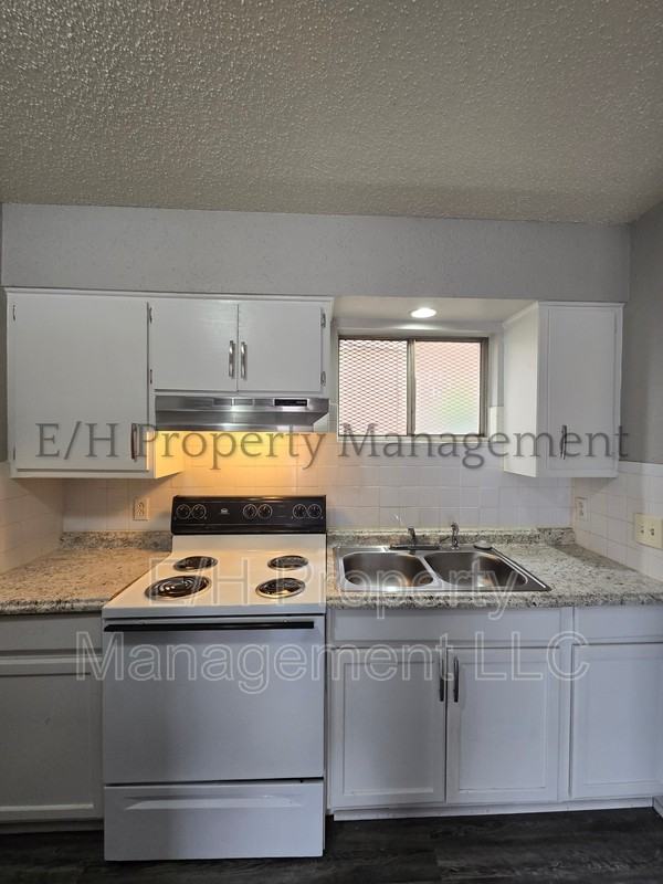 1924 S Broadway Ave #26 - Photo 5 of 7