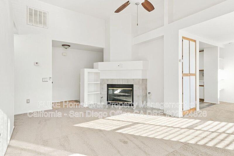 12090 Calle De Montana #251