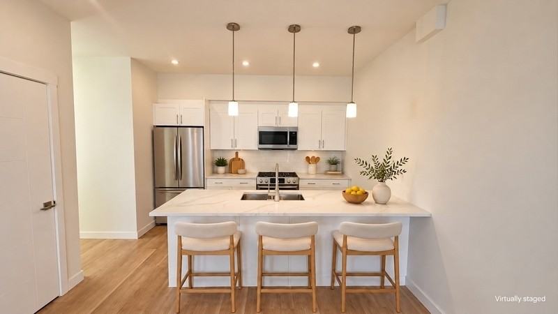 9727 159 St Nw - Photo 7 of 13