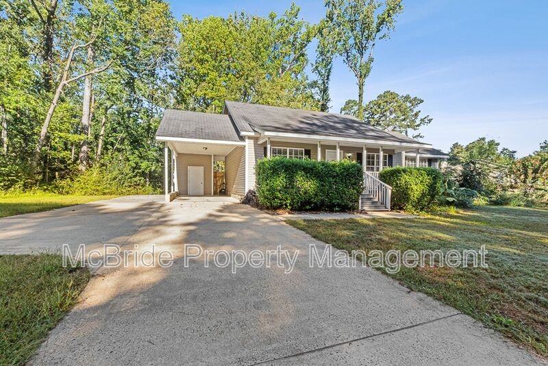 4331 Roswell Dr - Photo 3 of 25