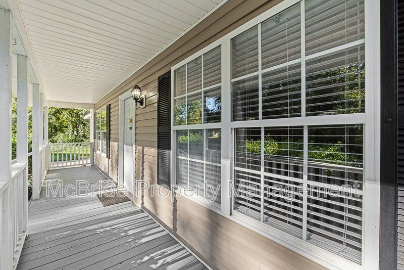 4331 Roswell Dr - Photo 4 of 25