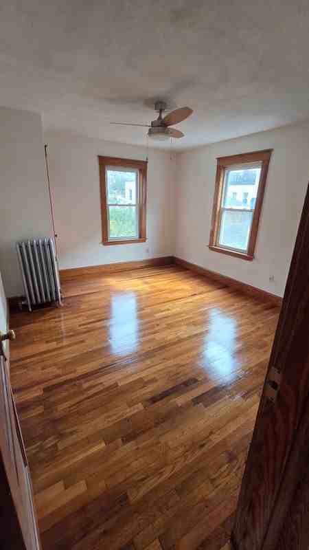 11 Sterling St - Photo 3 of 4
