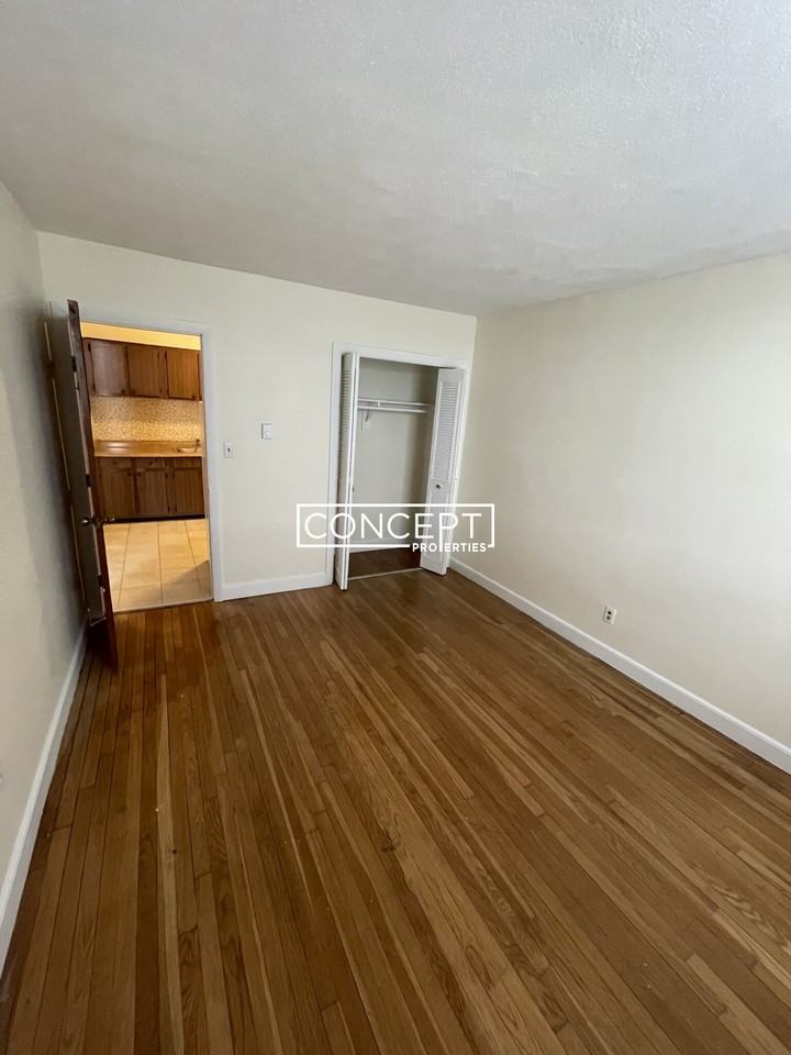 10 Armington St #2 - Photo 6 of 9