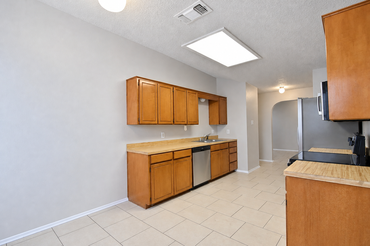 308 Creek Branch Cv - Photo 4 of 22