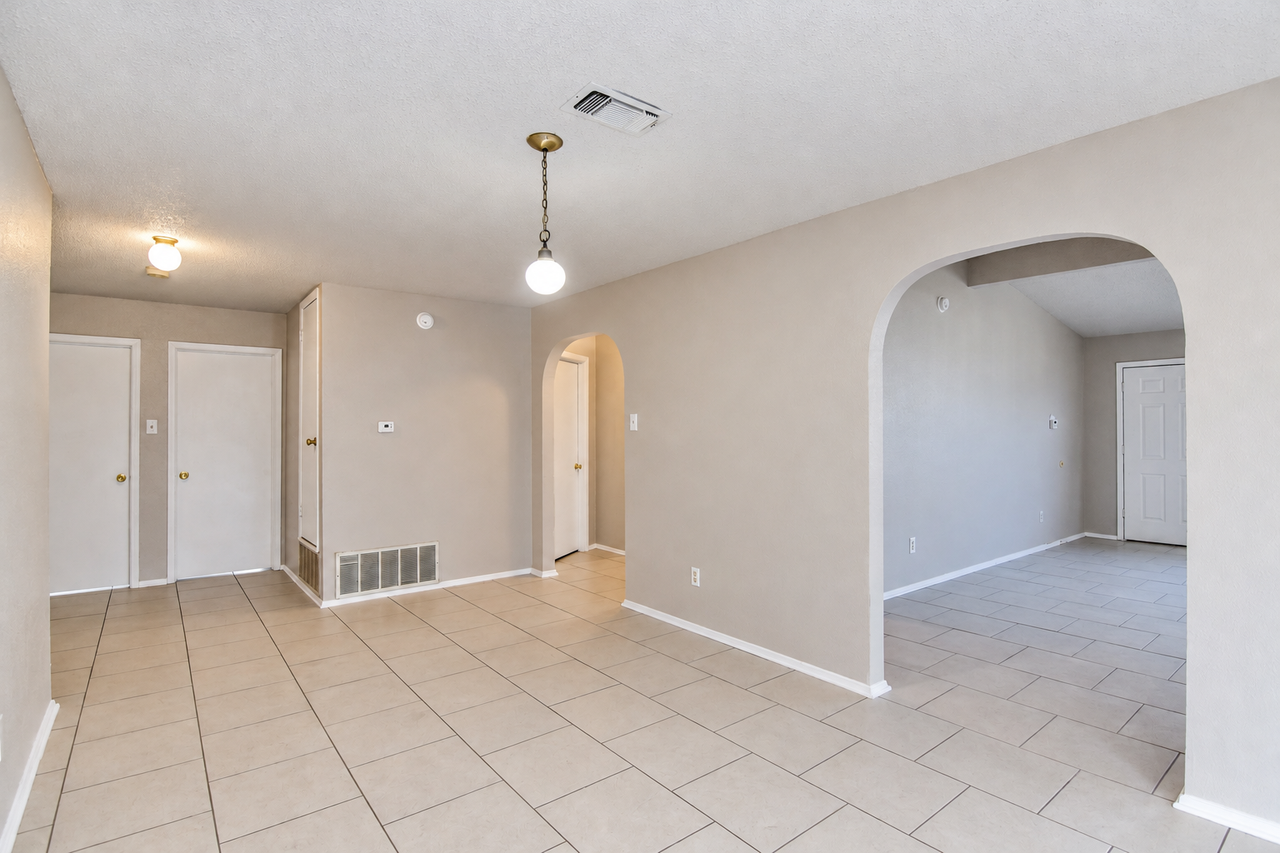 308 Creek Branch Cv - Photo 7 of 22
