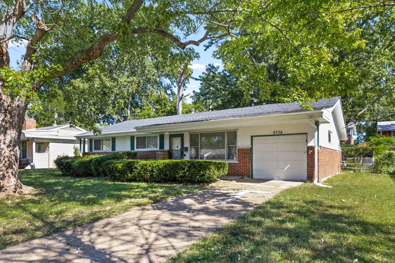 9736 Lanier Dr - Photo 2 of 22