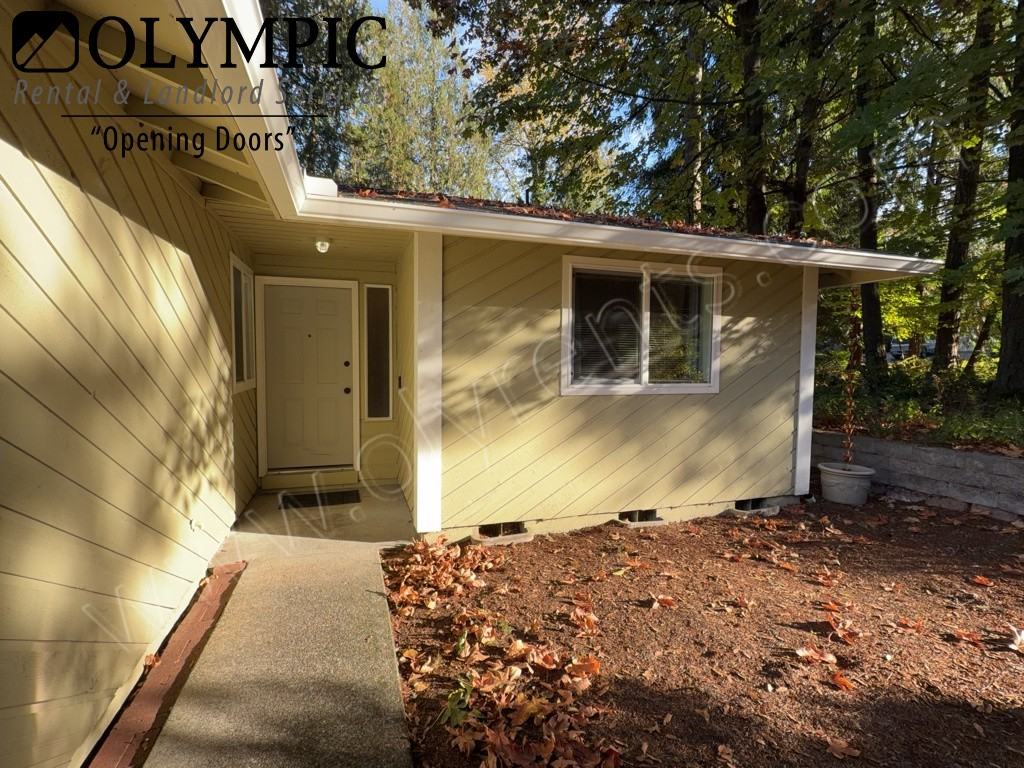3217 Mayfair Dr Sw - Photo 2 of 23