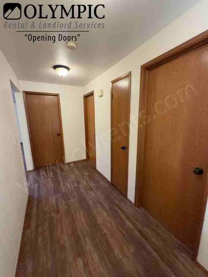 3217 Mayfair Dr Sw - Photo 3 of 23