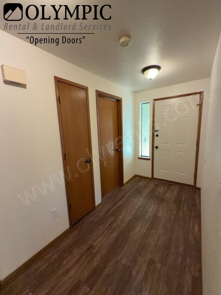 3217 Mayfair Dr Sw - Photo 4 of 23