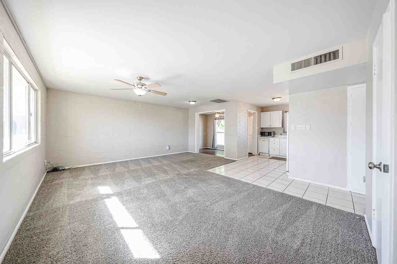 12402 N Pebble Beach Dr - Photo 4 of 28