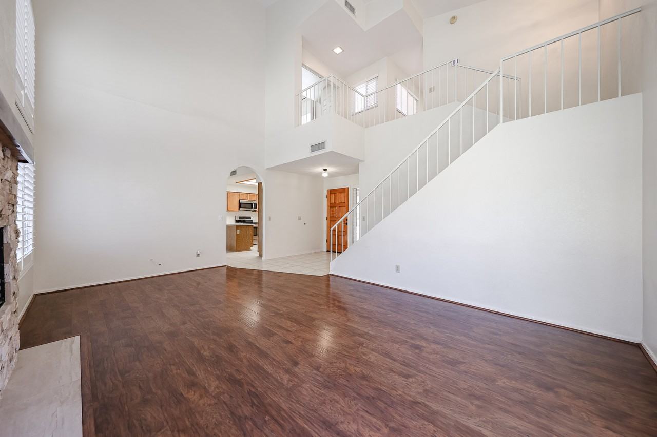 4326 E Badger Way - Photo 5 of 36