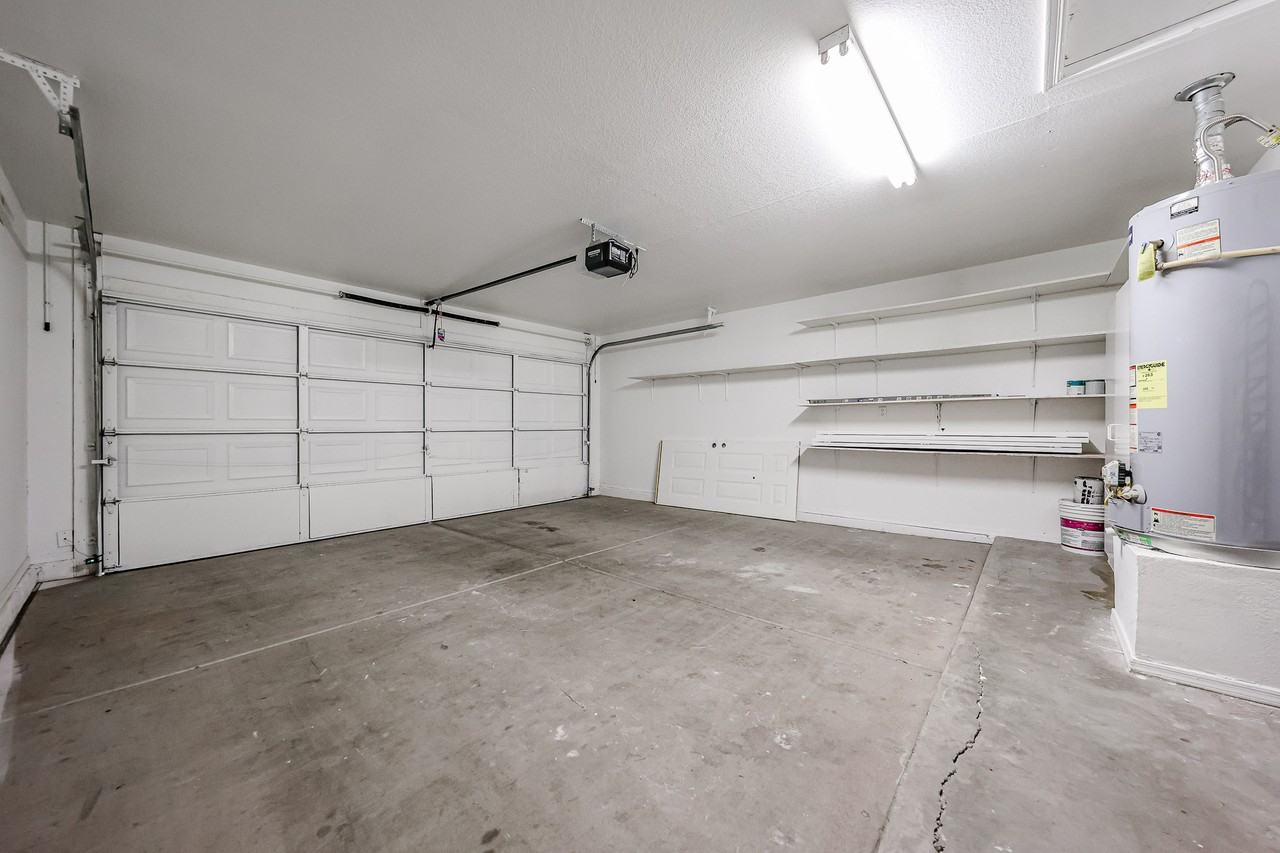 1190 W Seagull Dr - Photo 2 of 39