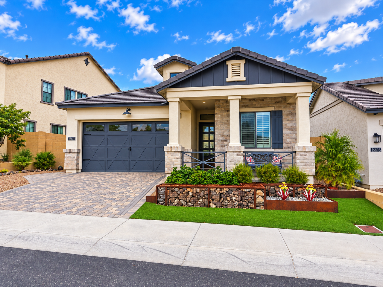 16611 S 8th Way - Photo 4 of 15