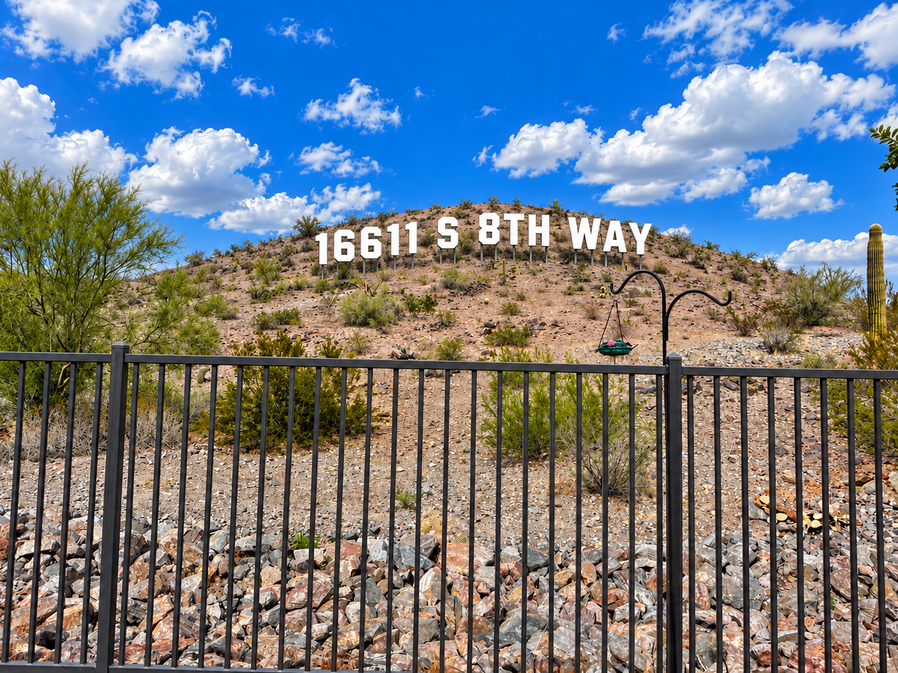 16611 S 8th Way - Photo 5 of 15