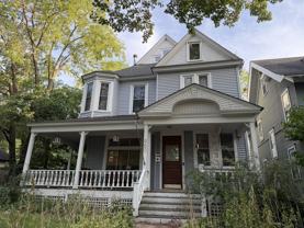 900 Laurel Ave - Photo 1 of 1