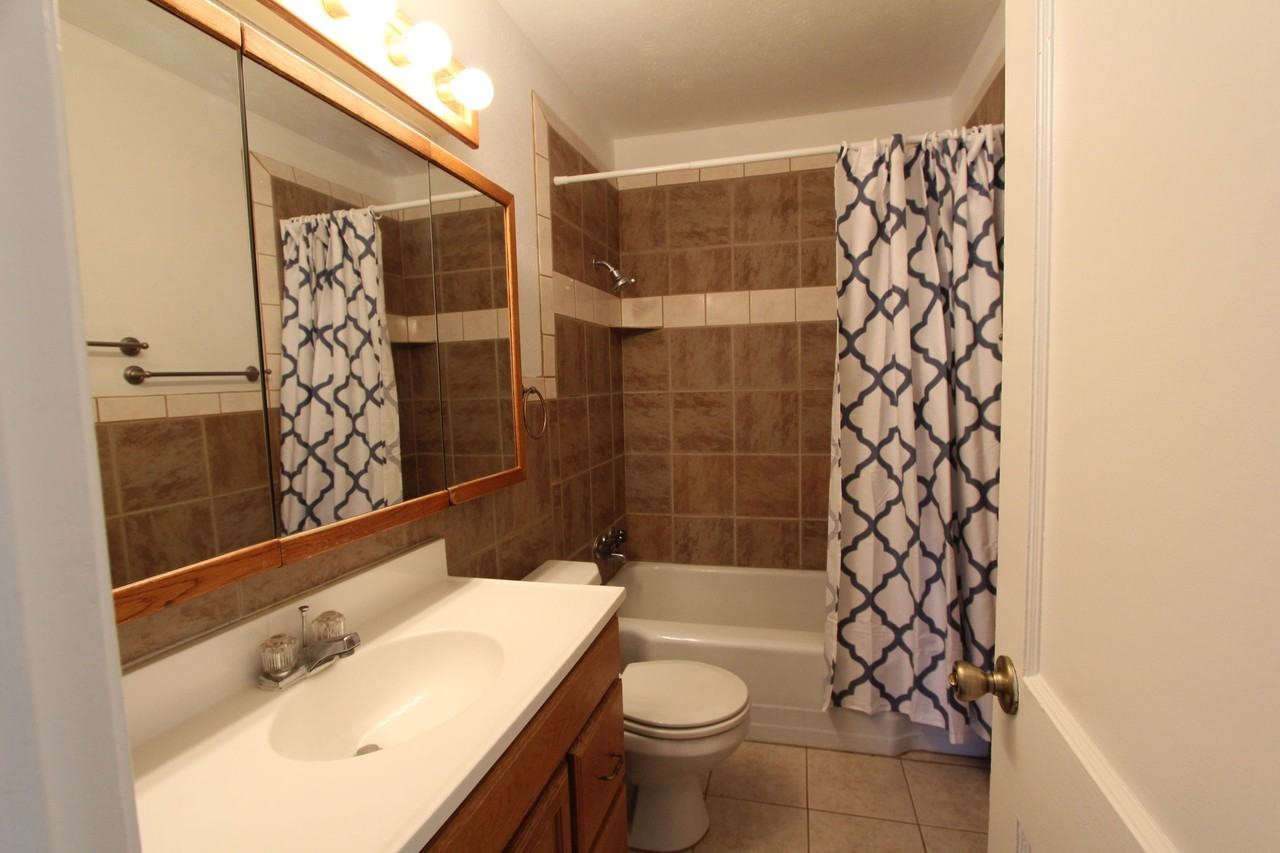 3720 Lafayette Ave - Photo 6 of 18