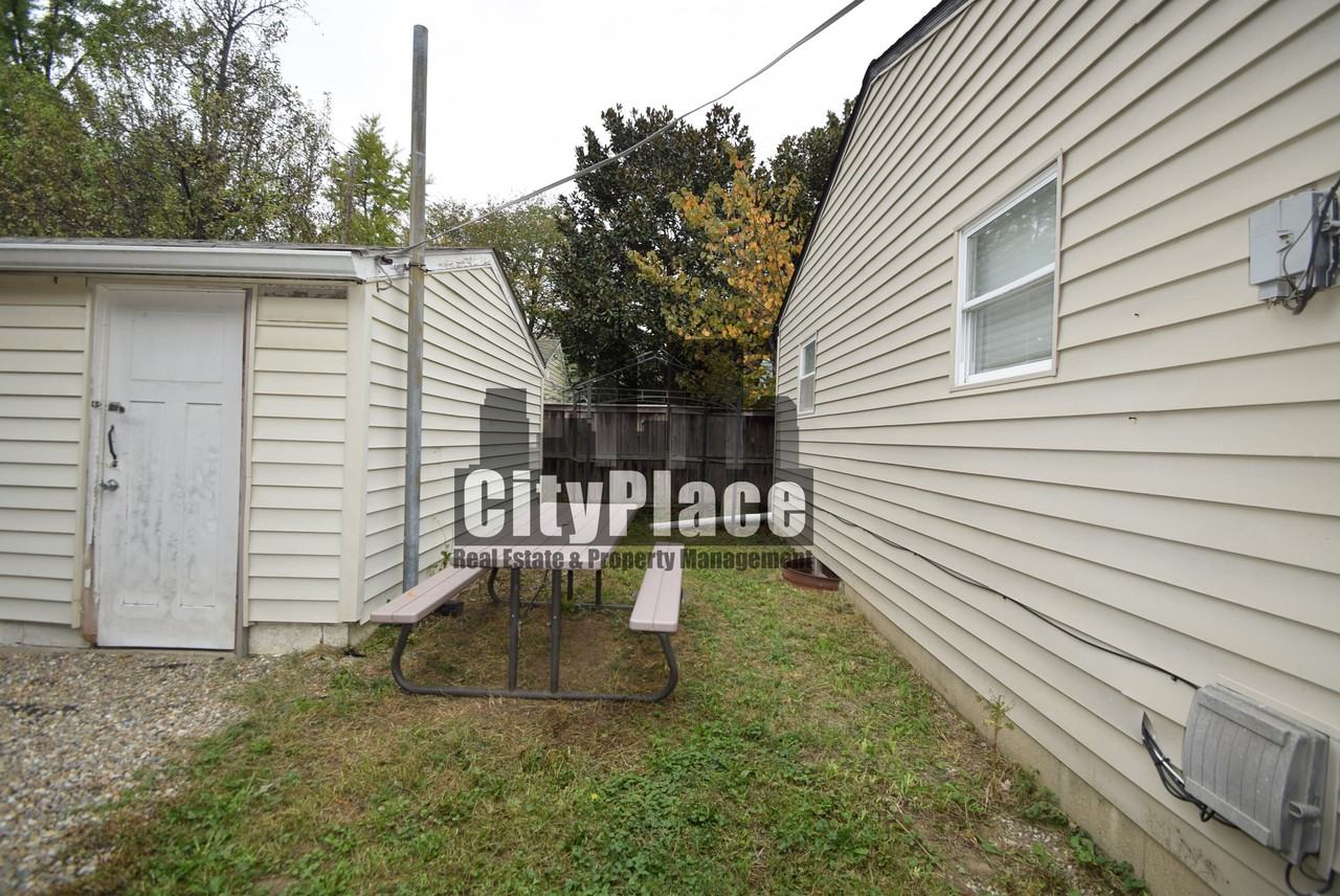 516 N Oriental St - Photo 6 of 20