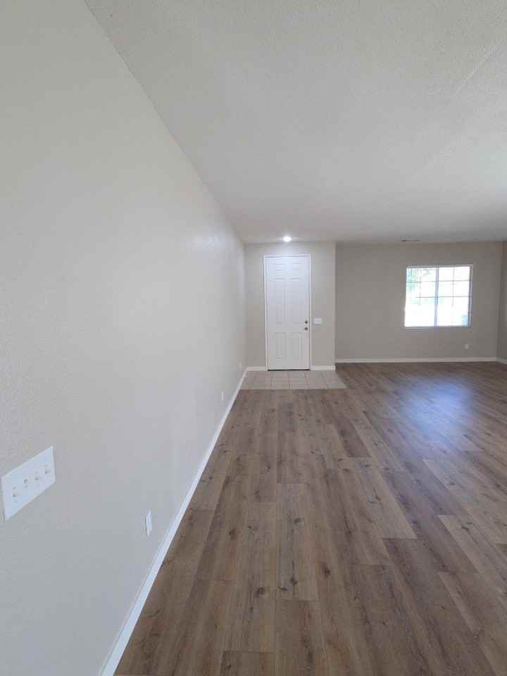 6563 Peridot Ct - Photo 6 of 50