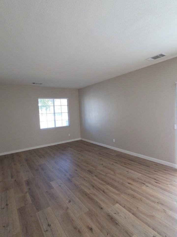 6563 Peridot Ct - Photo 7 of 50