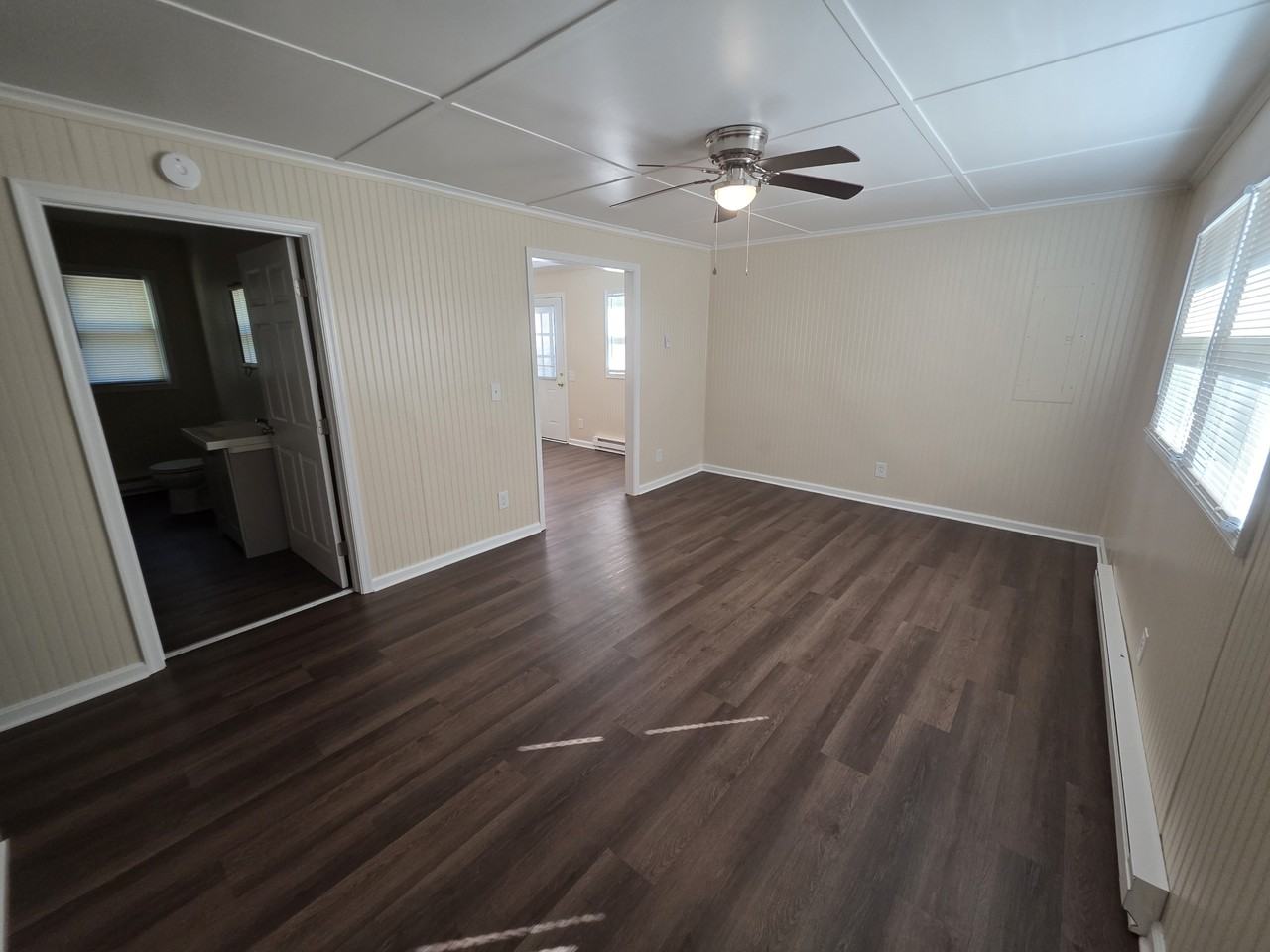6044 Hedley Ct - Photo 2 of 8