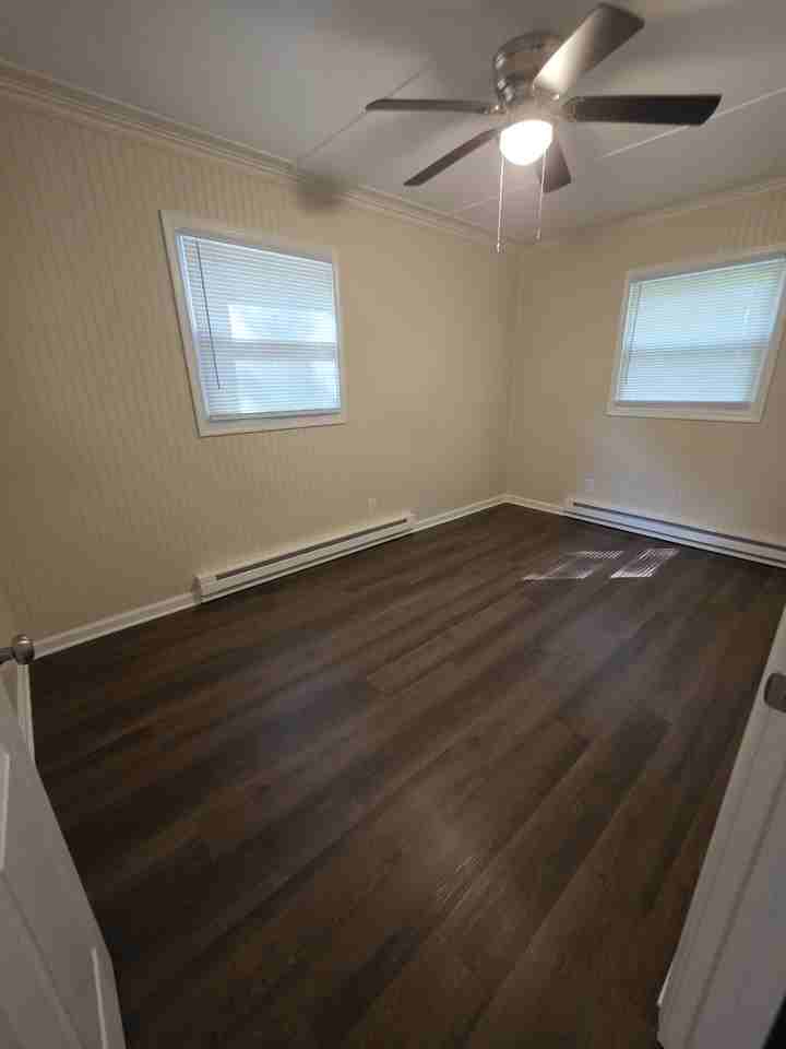 6044 Hedley Ct - Photo 6 of 8