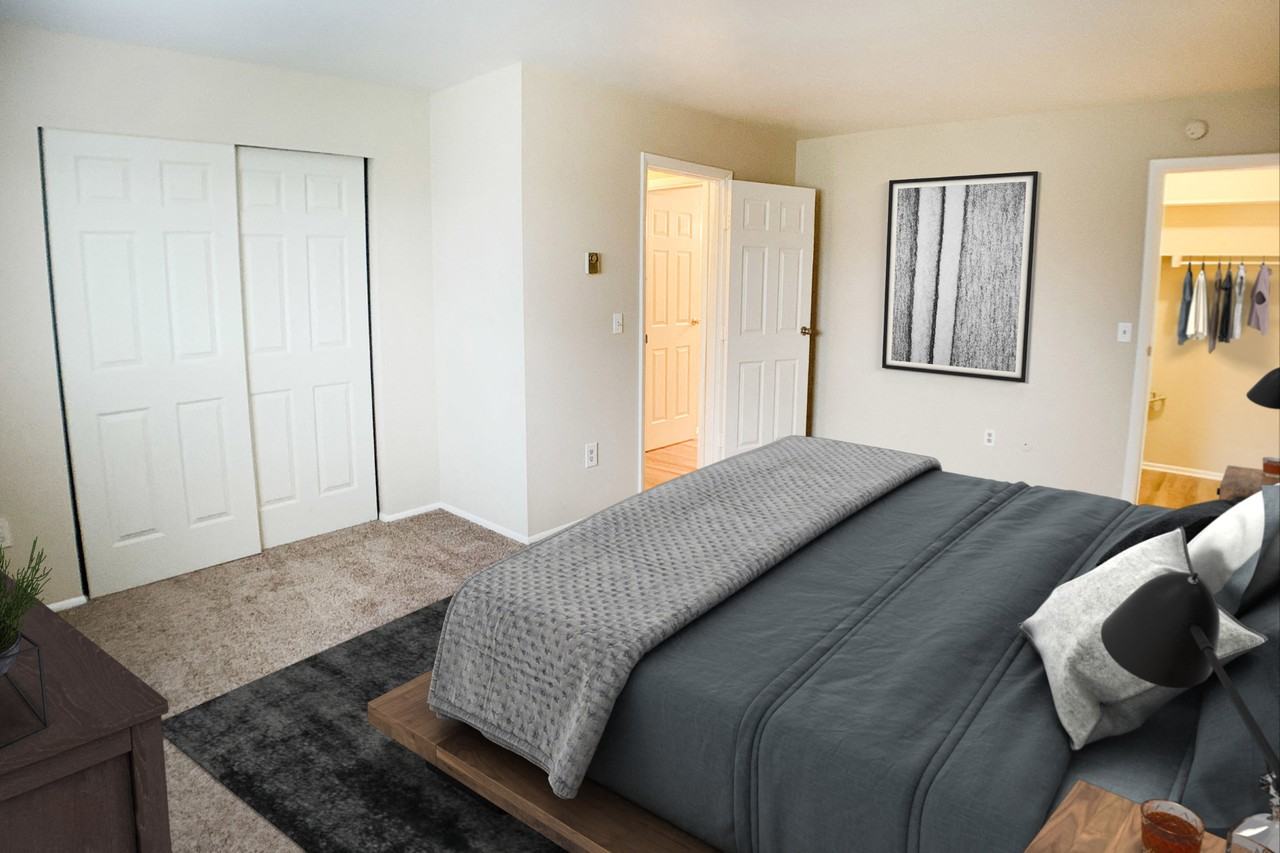Crown Ridge Apartments - Photo 4 of 45