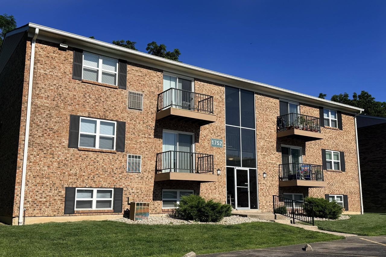Crown Crossing Apartments - Photo 2 of 49