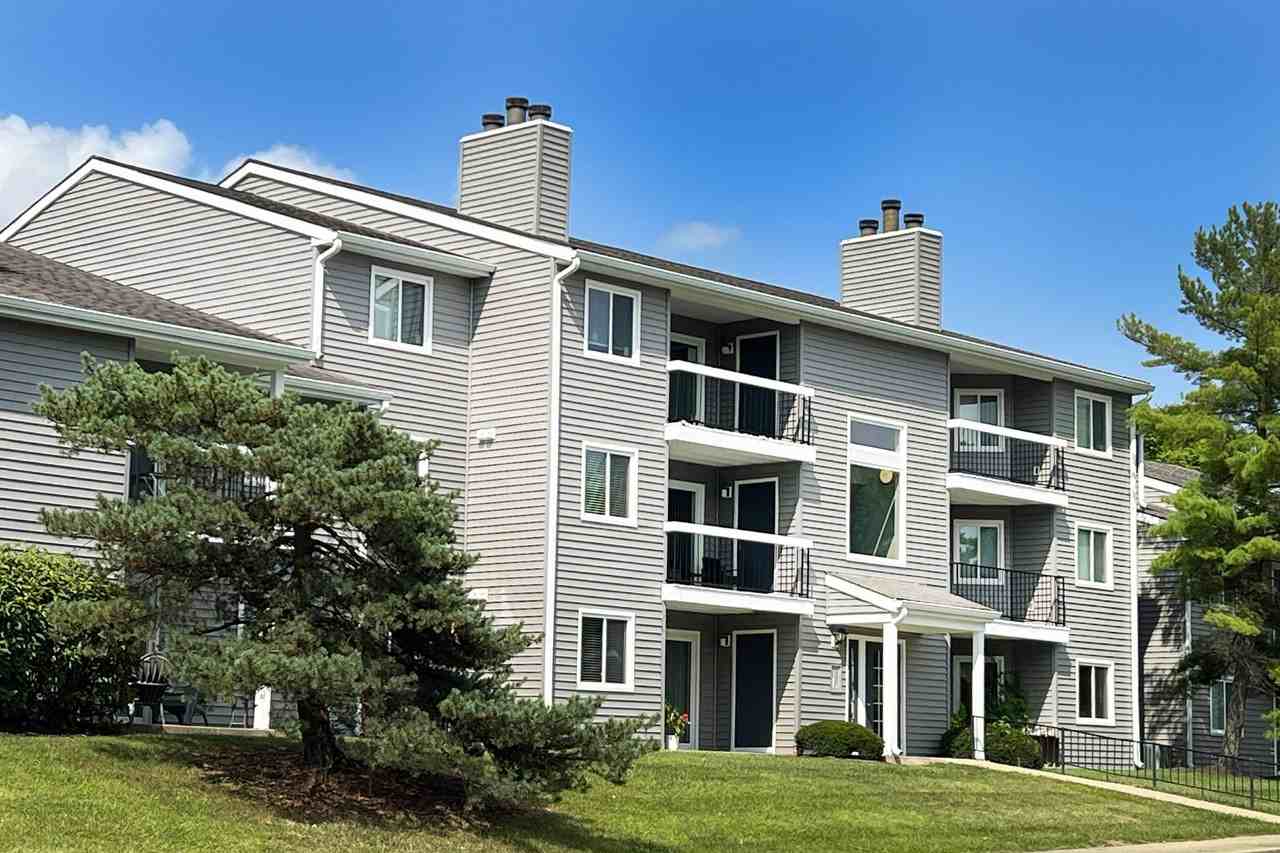 Deercross Apartments - Photo 5 of 50