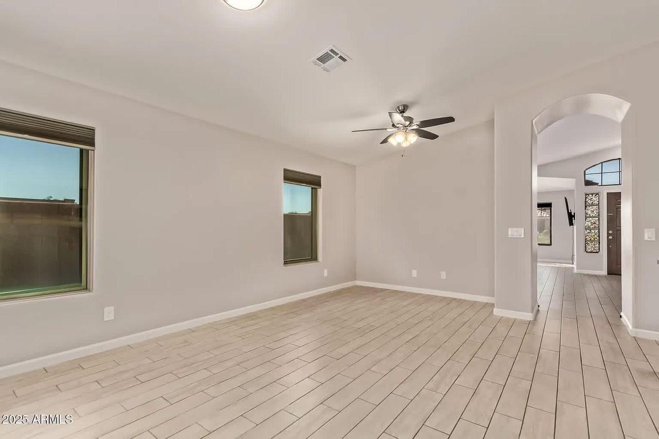 15461 S 47th Pl #NA - Photo 5 of 24