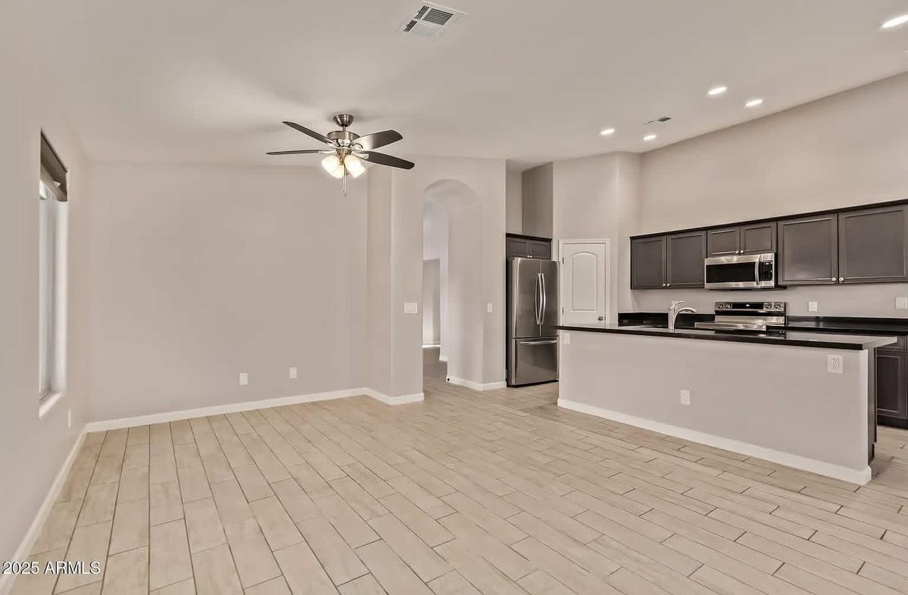 15461 S 47th Pl #NA - Photo 6 of 24