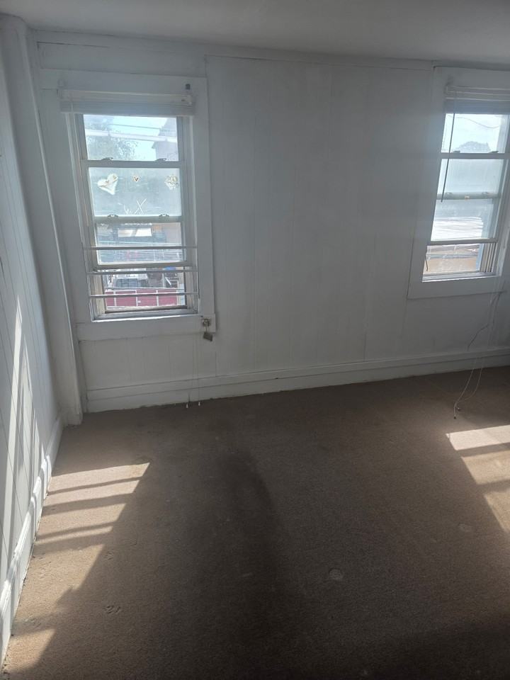 472 S 3rd Ave #1B - Photo 6 of 7
