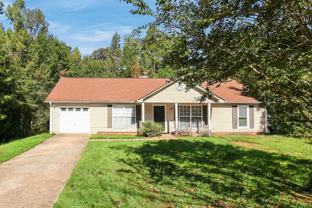 104 Live Oak Dr - Photo 1 of 1