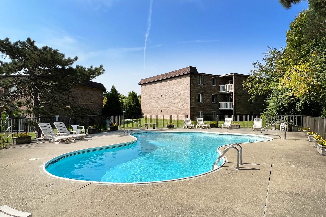 Crestbrook Apartments & Townhomes - Photo 2 of 50