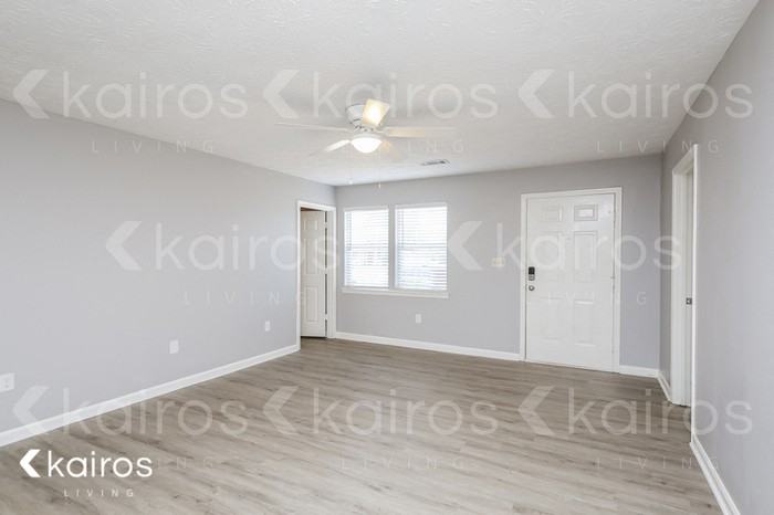 355 Deerpark Dr - Photo 2 of 17