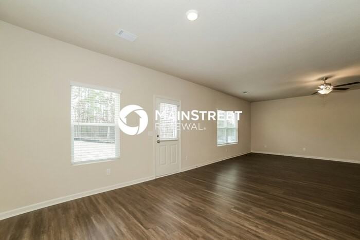 332 Augusta Woods Dr - Photo 2 of 17