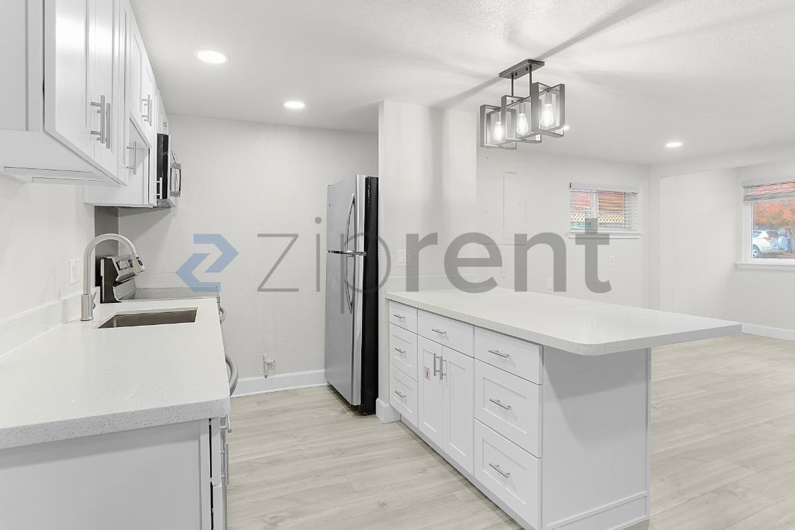 17533 12th Ave Ne #B - Photo 7 of 20