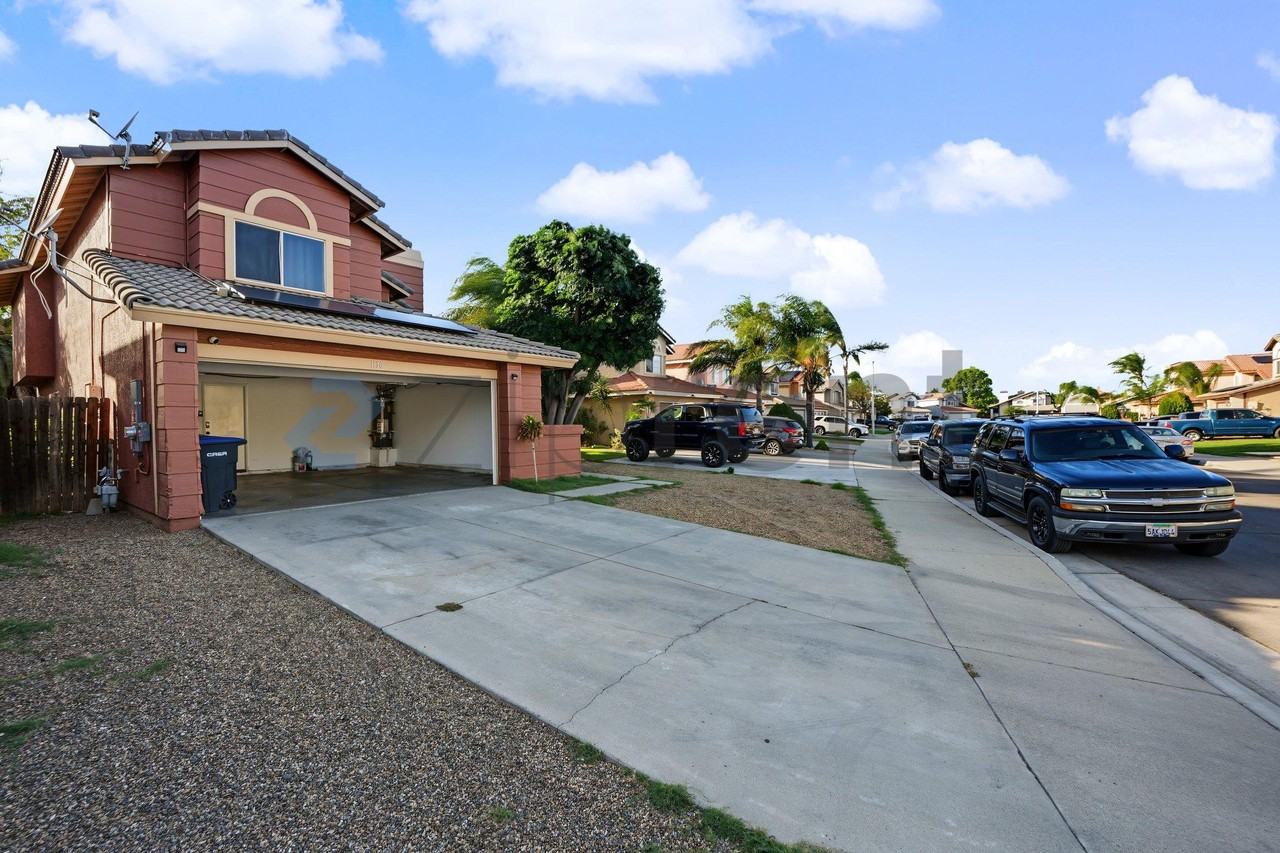1130 Mako Ln - Photo 4 of 26