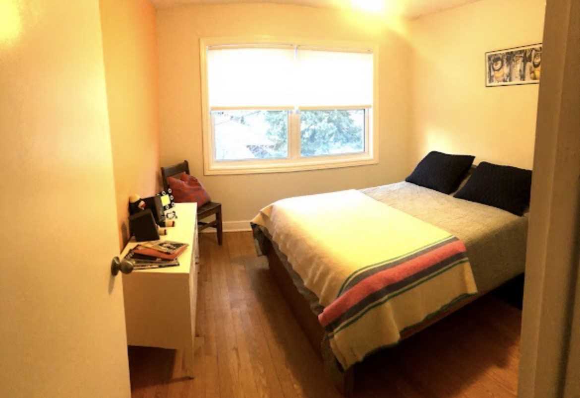 1043 Aldea Avenue #B - Photo 7 of 11