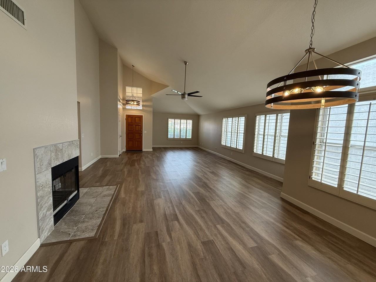 2309 E Lakecrest Dr - Photo 3 of 29