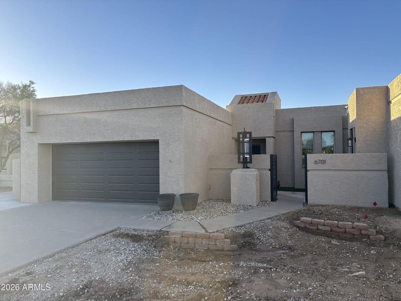 6701 E Kelton Ln #E - Photo 2 of 40
