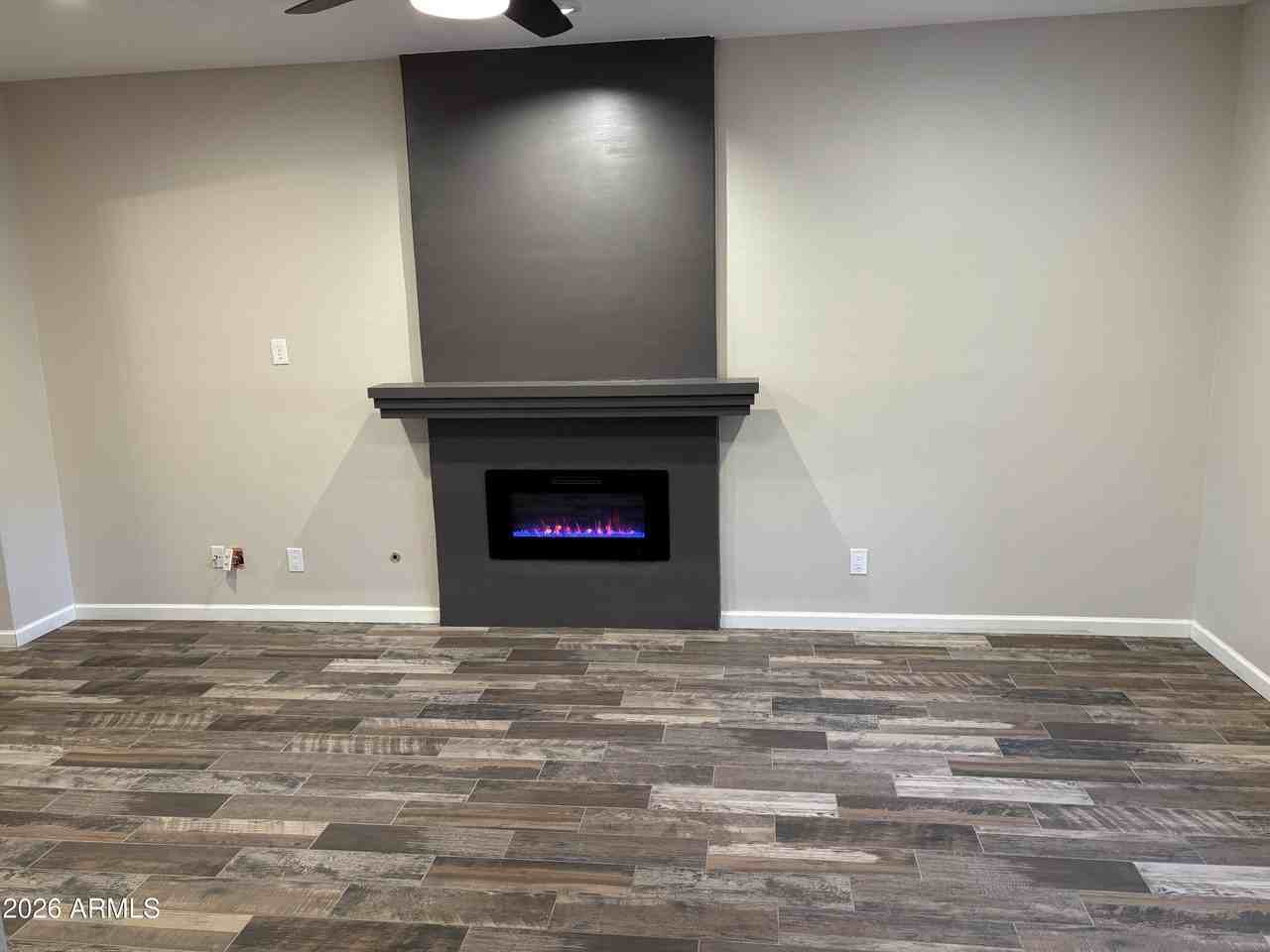 6701 E Kelton Ln #E - Photo 3 of 40