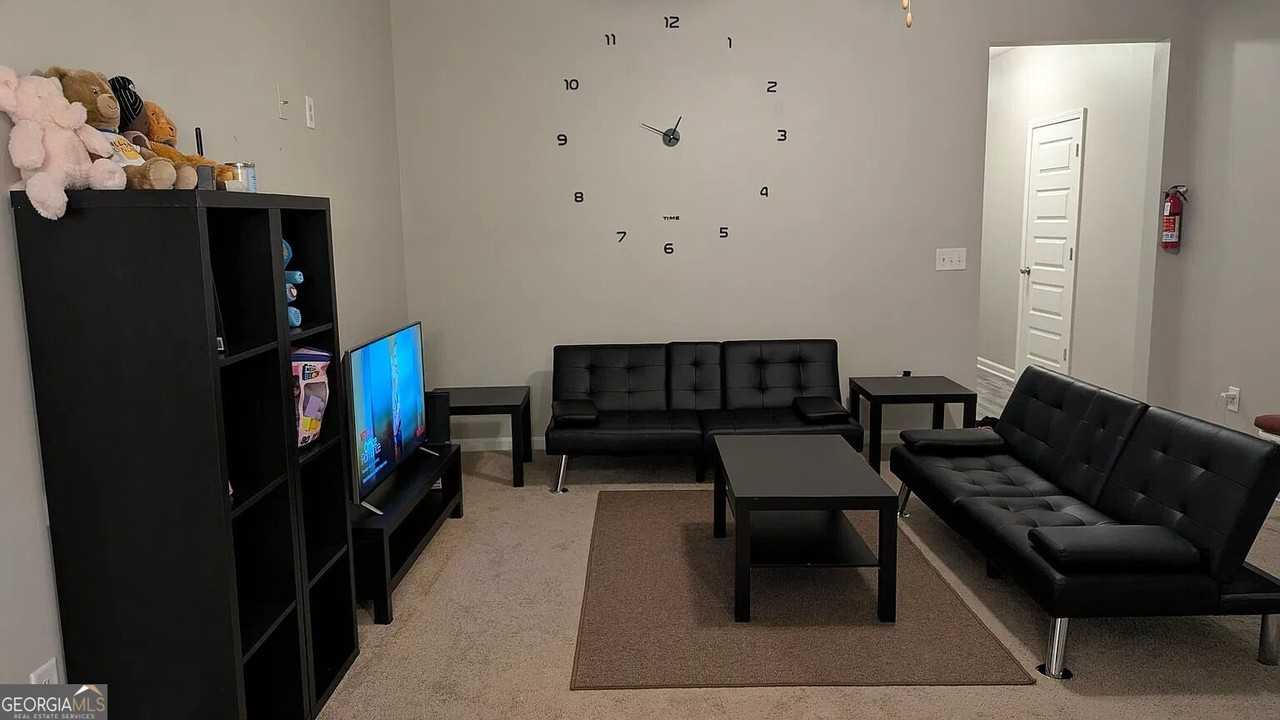 3324 Estes Dr - Photo 5 of 24
