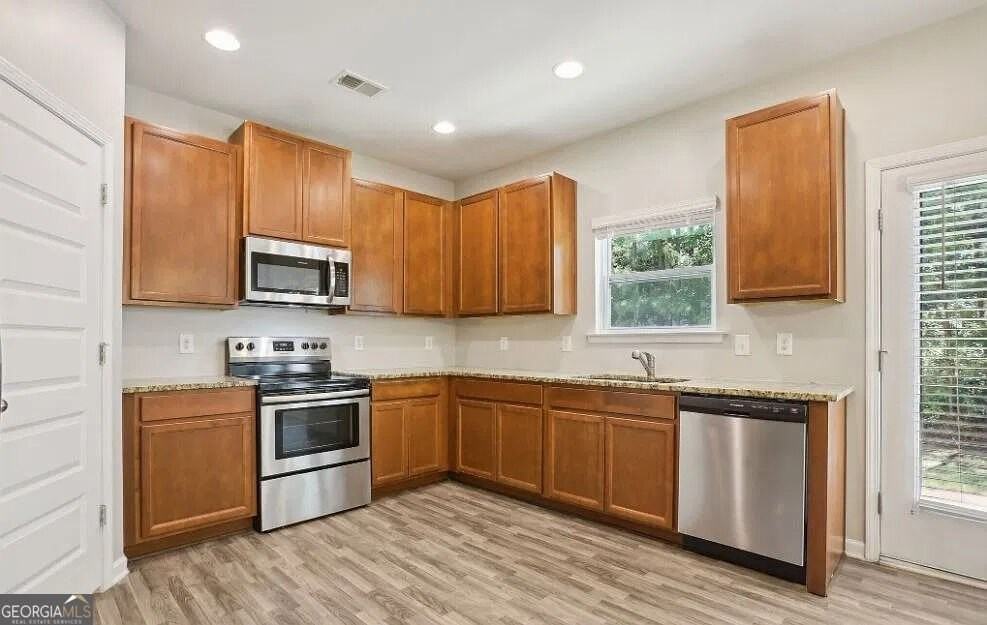 3324 Estes Dr - Photo 6 of 24