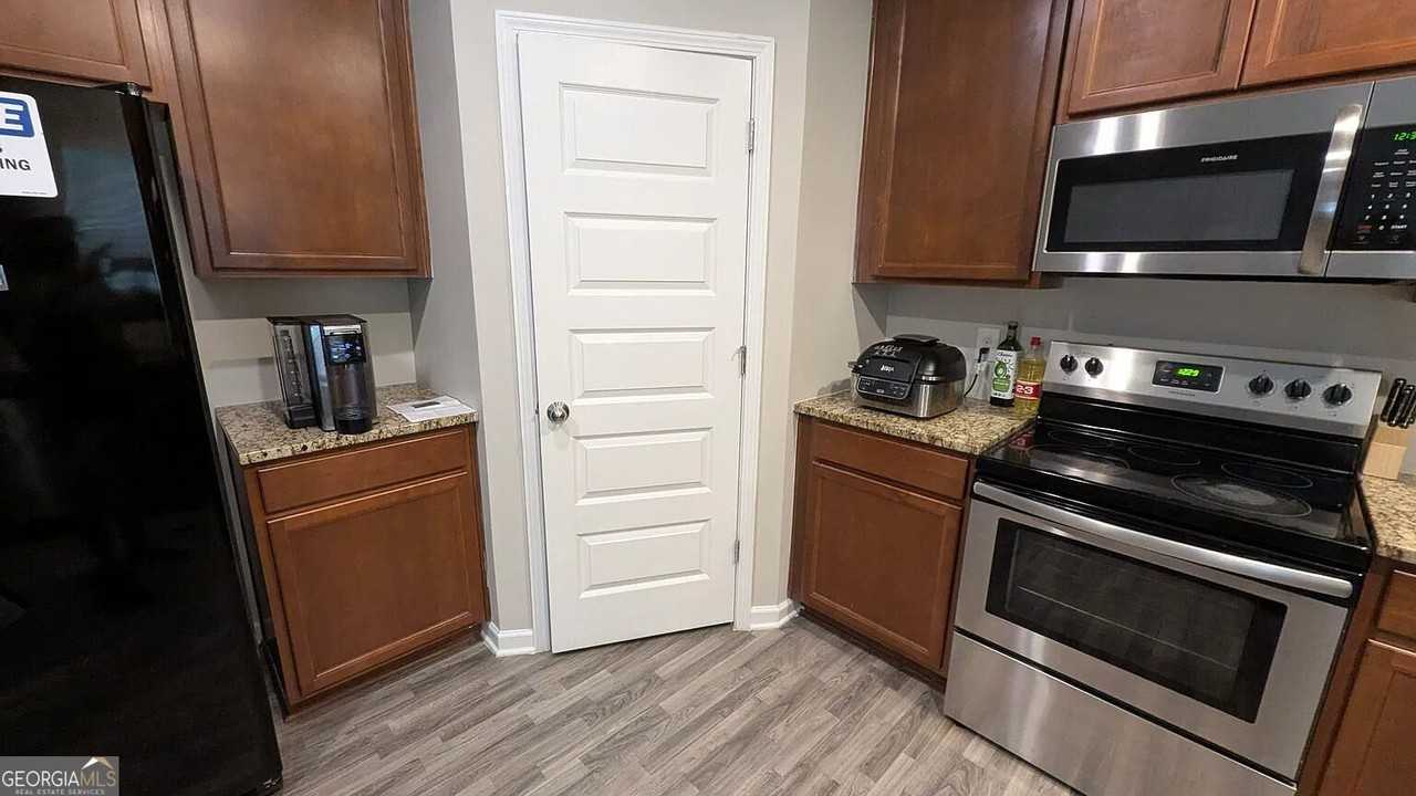 3324 Estes Dr - Photo 7 of 24