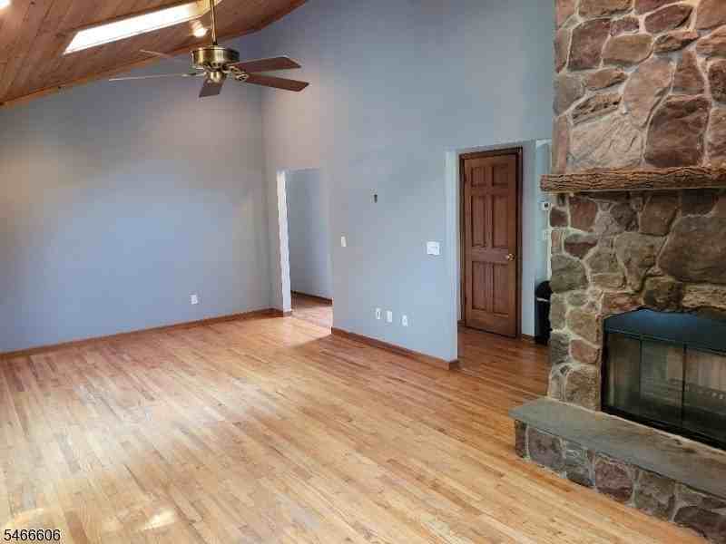 248 Anderson Rd - Photo 6 of 18