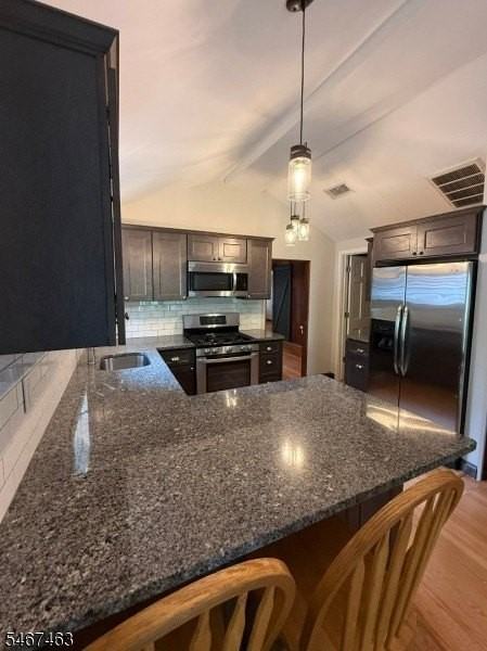 2209 Lakeside Dr W - Photo 3 of 12