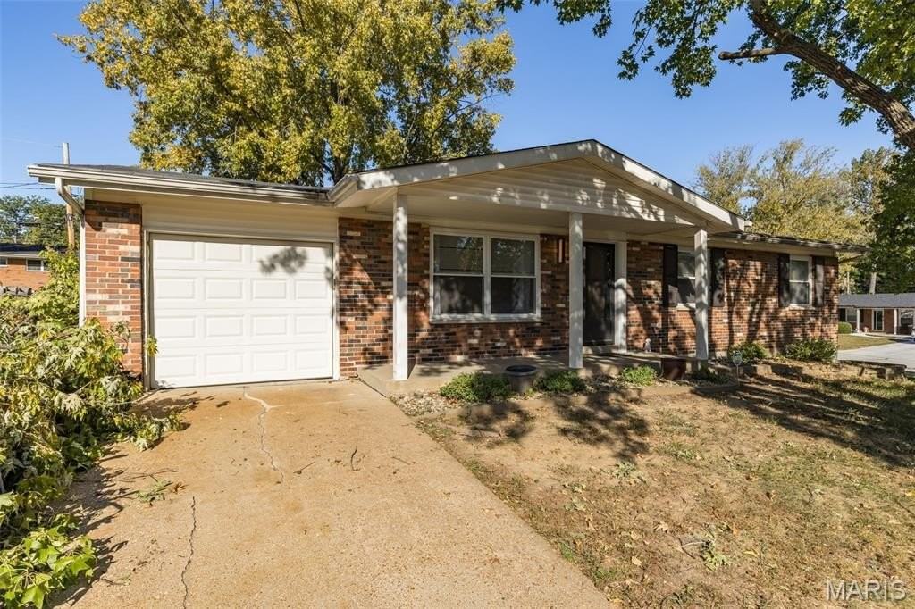 2701 Woodbury Dr - Photo 6 of 45