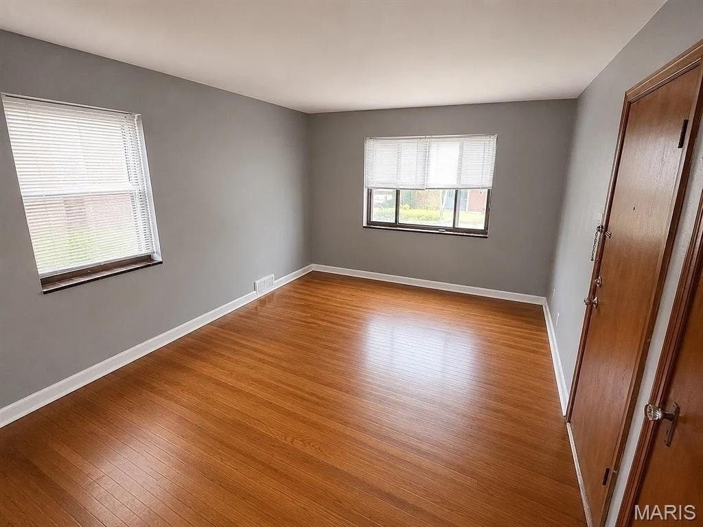 5518 Chippewa St #2W - Photo 2 of 6